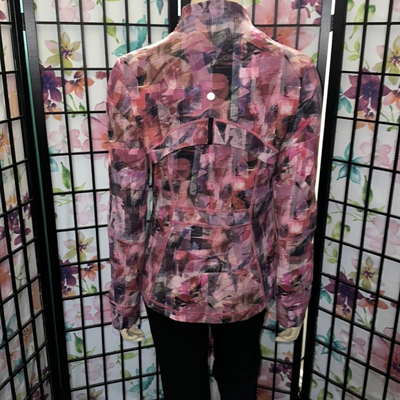 Lululemon Jacket - Picture 6 of 8